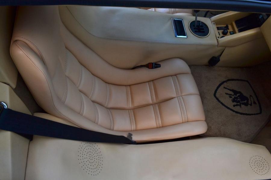  Lamborghini Countach 5000 QV 1987 года  (фото 28 из 63)